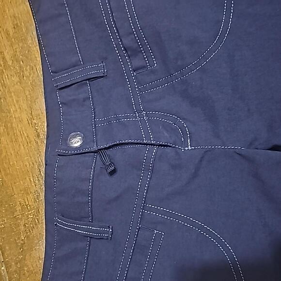 Athleta Dipper Bermuda navy blue Shorts Size 4 Hiking Outdoor Casual Nylon - Picture 2 of 4